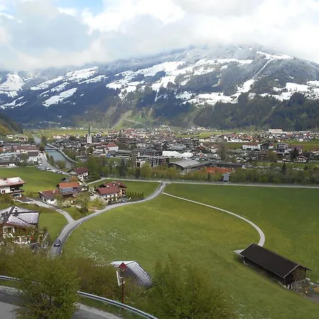 公寓 布鲁格度假公寓 *